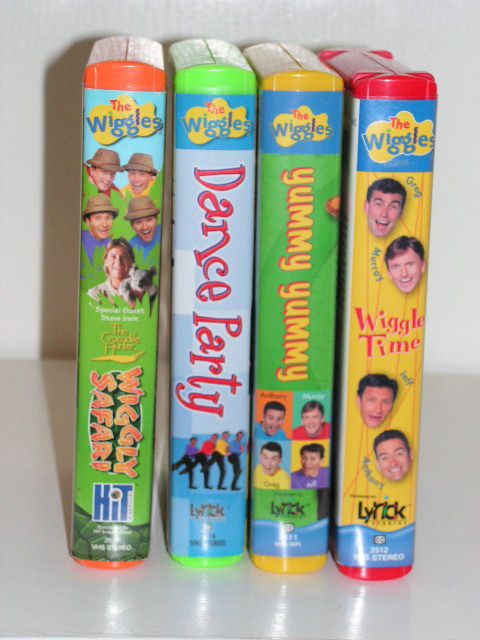   OF 4 VHS TAPES DANCE PARTY YUMMY YUMMY WIGGLE TIME SAFARI IRWIN  