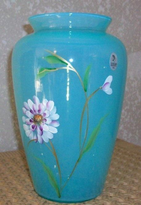 FENTON RETIRED HP 2010 ROBINS EGG BLUE VASE DREAMY DAHLIA ARTIST 