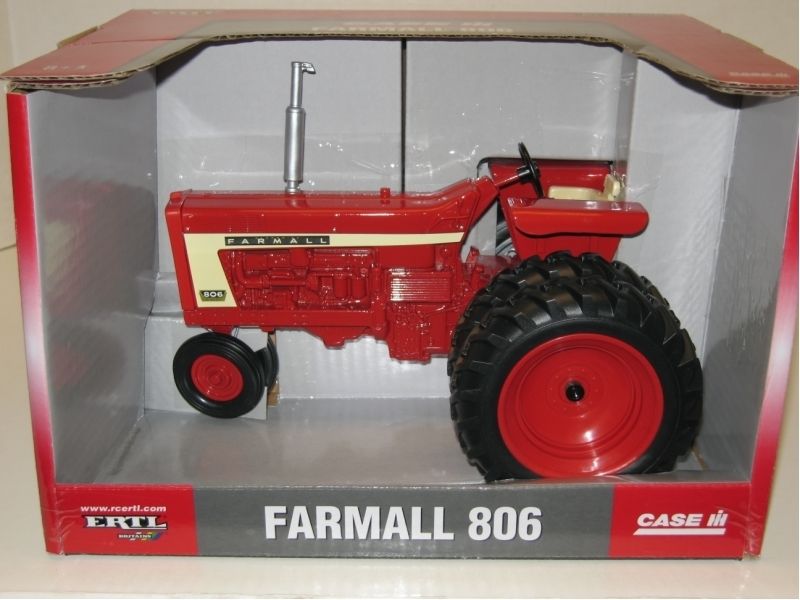 16 FARMALL 806 NF DIESEL w/DUALS NIB  