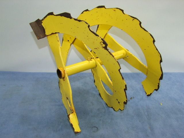 John Deere, Snowblower,TRS32 Left Hand Auger AM120261  