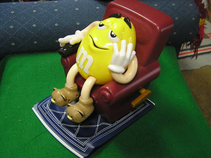 Great  M&Ms Candy Dispenser ROCKING SOFA CHAIR  