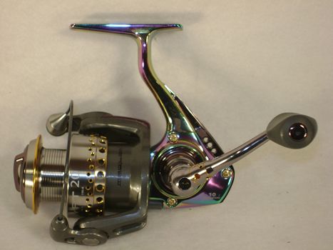 QUANTUM ENERGY E20PTiB SPINNING FISHING REEL NEW  