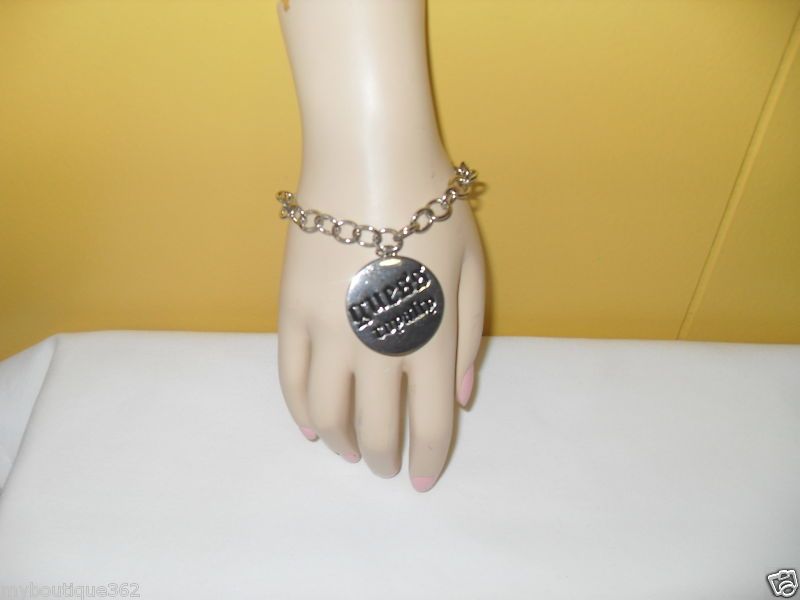 NEW WITH TAG GUESS ROYALTY SILVER TONE BRACELET LQQK  