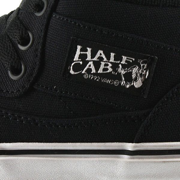 VANS HALF CAB CANVAS BLACK MENS US SIZE 9.5, UK 8.5  