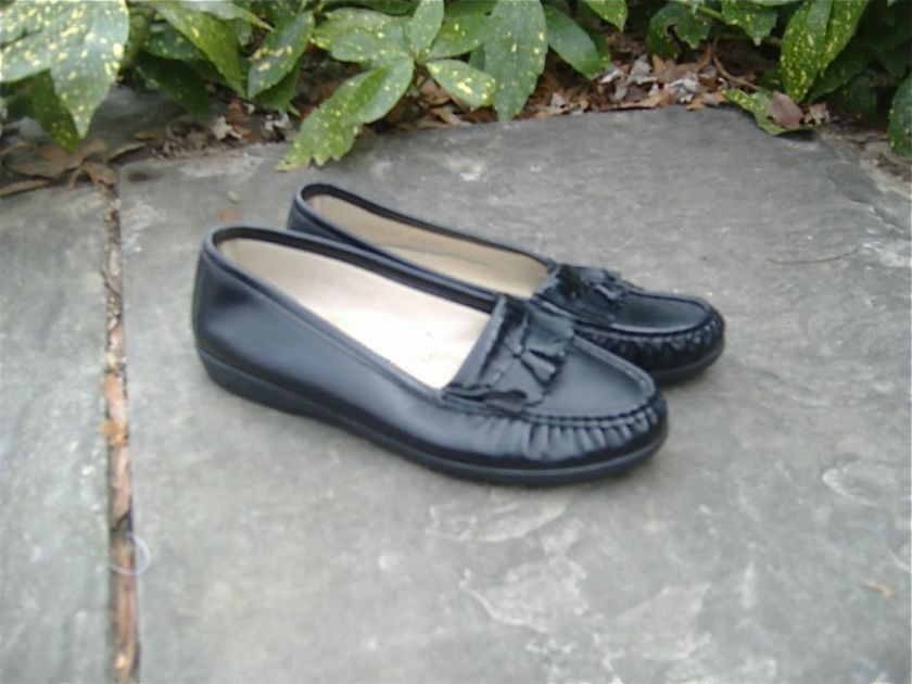 COZY SAS Black Leather Kiltie Tassel Tripad Comfort USA Loafers 7.5 