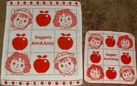 Raggedy Ann & Andy Apple Towels and Clothes   Choice  