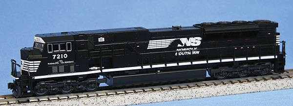 Kato # 1765514 SD80MAC Norfolk Southern # 7210 N MIB  