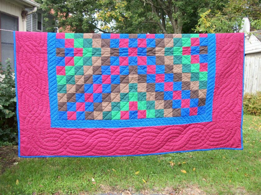 AMISH QUEEN SIZE QUILT HAND MADE NEW AMERICAN MADE  