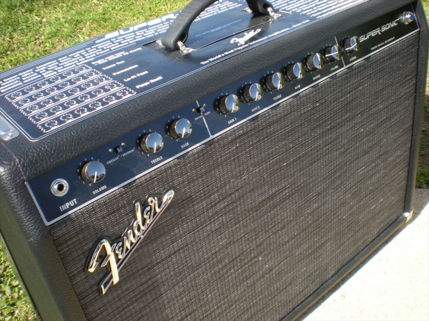 Fender Super Sonic 112 Black Tolex Black Pepper Grill 1x12 Celestion 