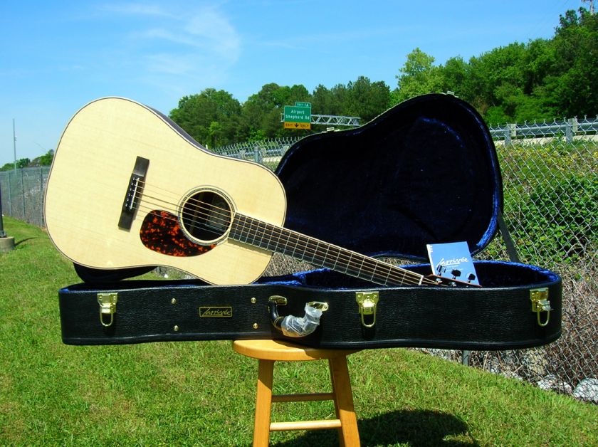 Larrivee SD 03 RWD 12 Fret Neck Dreadnought Spruce Top Rosewood Back 