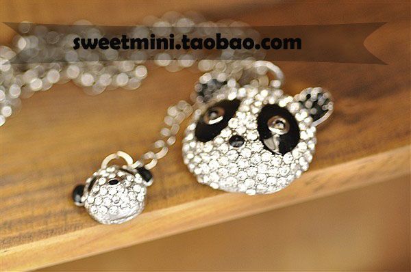 One pcs Cute Rhinestone Panda Animal Pendant Fashion Necklace Free 