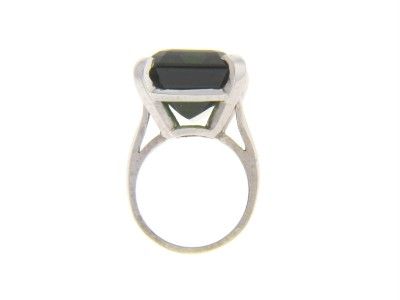 ESTATE 18K GOLD 20ct EMERALD CUT GREEN TOURMALINE RING  