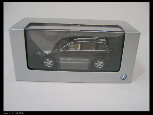 43 Dealer Edition VW TOUAREG Die Cast Model Black  