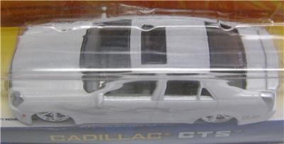 CADILLAC CTS PEARL WHITE DUB CITY JADA DIECAST 164  