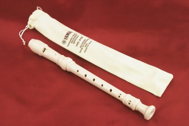 Yamaha Student Soprano Recorder YRS 24B, new w/ case  