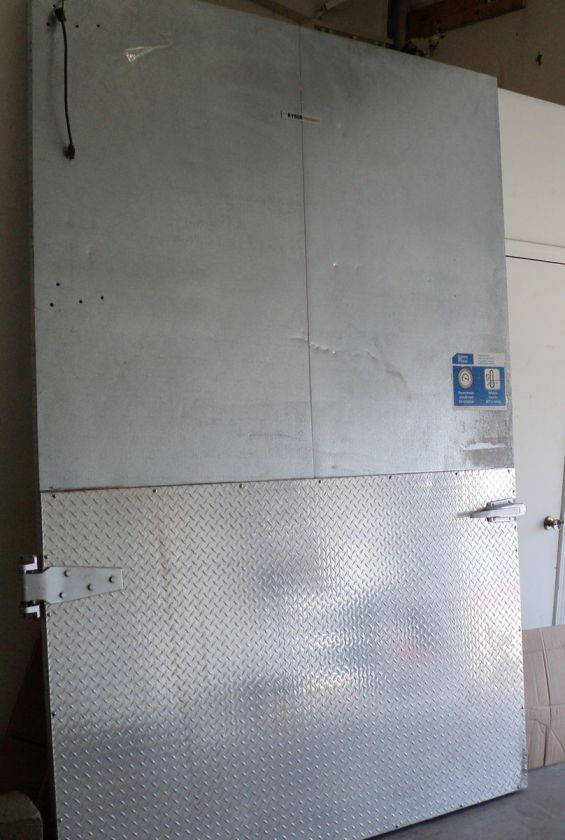 KYSOR WALK IN FREEZER / COOLER DOOR 74 X 108  