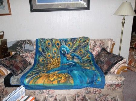 Peacock Design 100% Polyester Fleece Throw/Blanket, NEW  