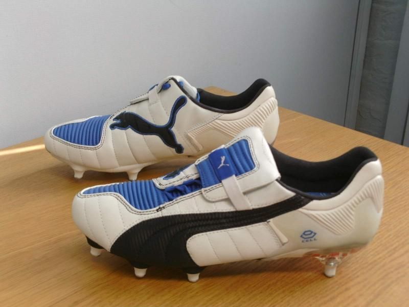 NEW PUMA V KONSTRUKT III SG FOOTBALL BOOTS RARE UK 8 @  